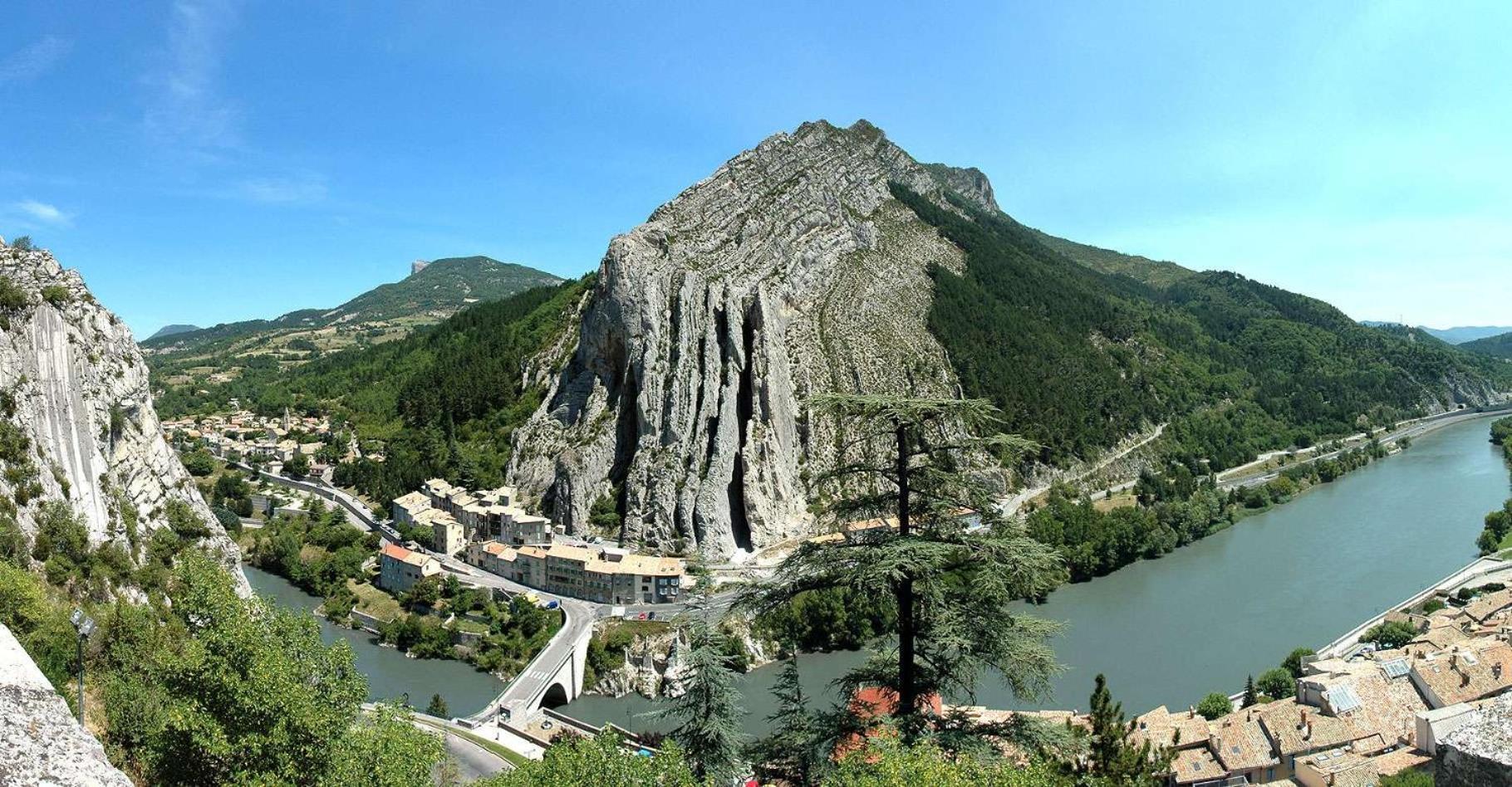 Appartement Entre Sisteron Et Gorges De La Meouge " Les Hauts De Toscane " Ribiers Экстерьер фото