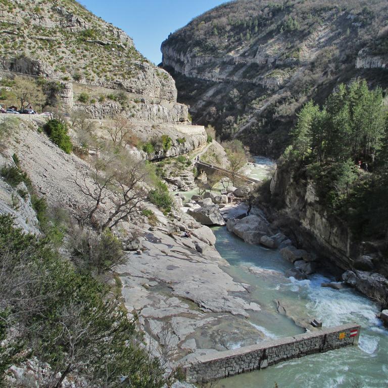 Appartement Entre Sisteron Et Gorges De La Meouge " Les Hauts De Toscane " Ribiers Экстерьер фото